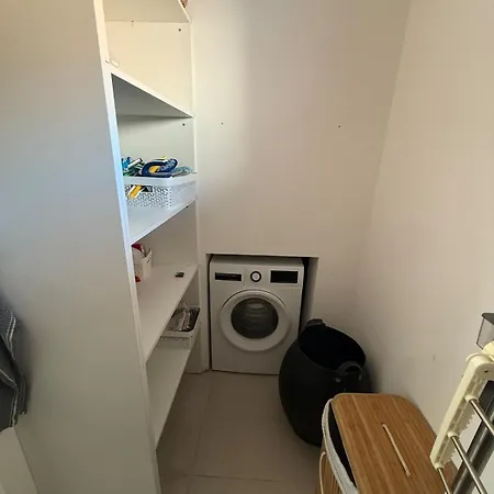 New Apartment, 3 Bedrooms, Sea View Lejlighed *