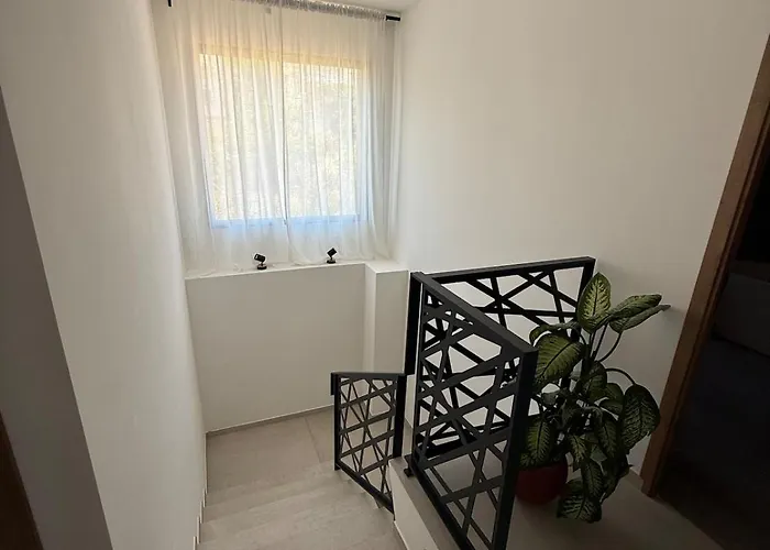 New Apartment, 3 Bedrooms, Sea View * Porto-Vecchio (Corsica)