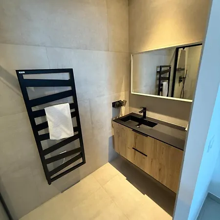 New Apartment, 3 Bedrooms, Sea View