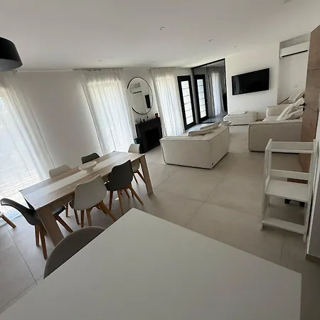 New Apartment, 3 Bedrooms, Sea View Porto-Vecchio (Corsica)